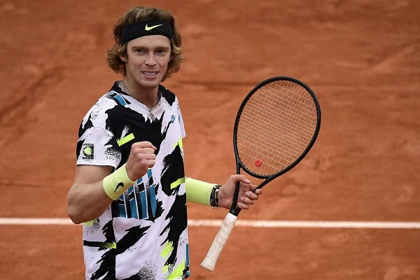 Рублев вышел в четвертьфинал Roland Garros